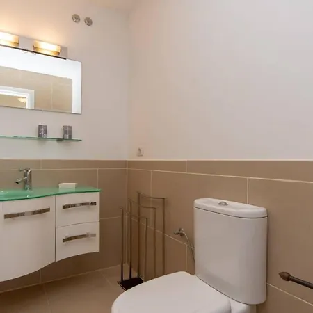 Bahia La Caleta 1 - Two Bed Lägenhet